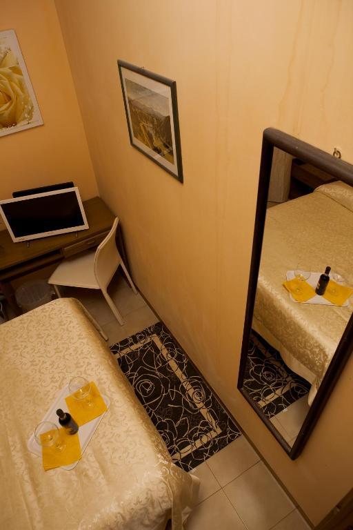 كامبي بيسينسيو Hotel Centro المظهر الخارجي الصورة