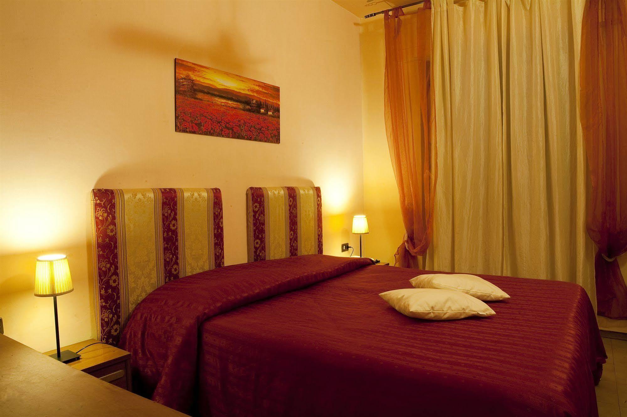 كامبي بيسينسيو Hotel Centro المظهر الخارجي الصورة