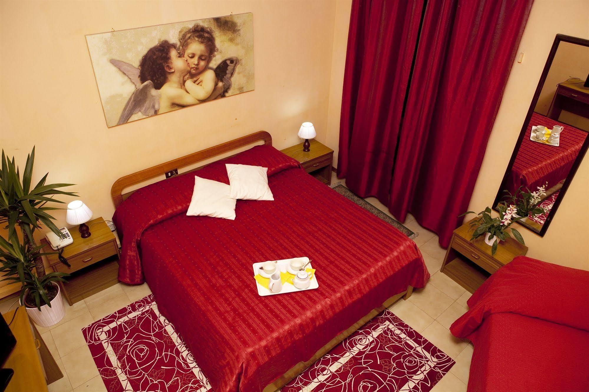 كامبي بيسينسيو Hotel Centro المظهر الخارجي الصورة