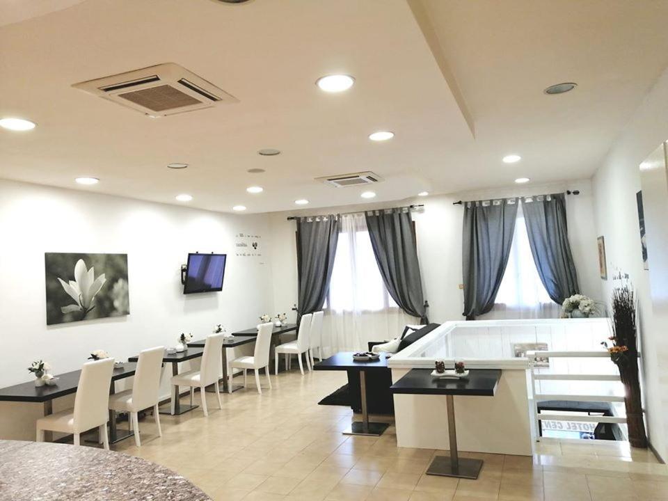 كامبي بيسينسيو Hotel Centro المظهر الخارجي الصورة