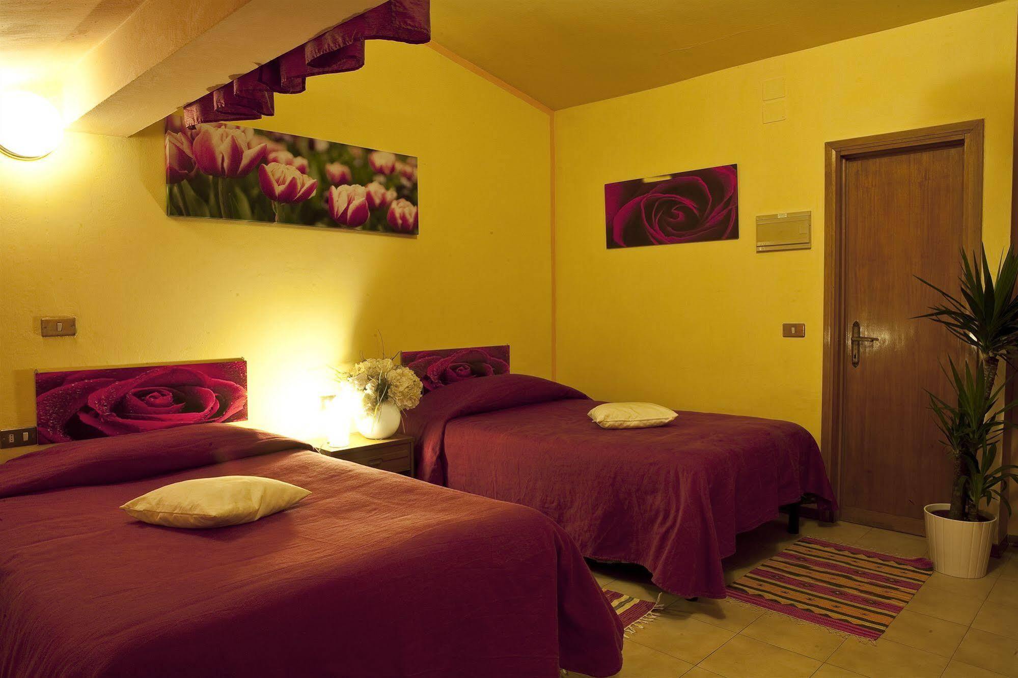 كامبي بيسينسيو Hotel Centro المظهر الخارجي الصورة